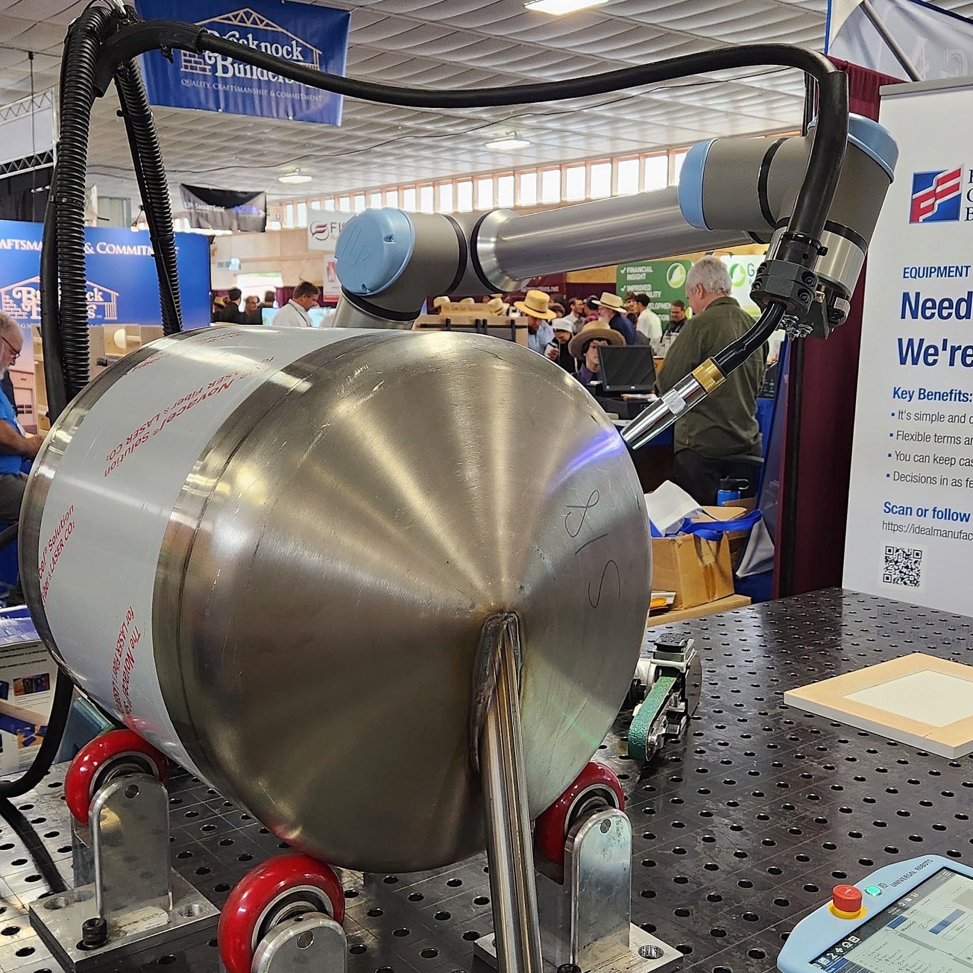 robot-welding-arm-in-manufacturing-ideal-machine-penn-lancaster-robotics