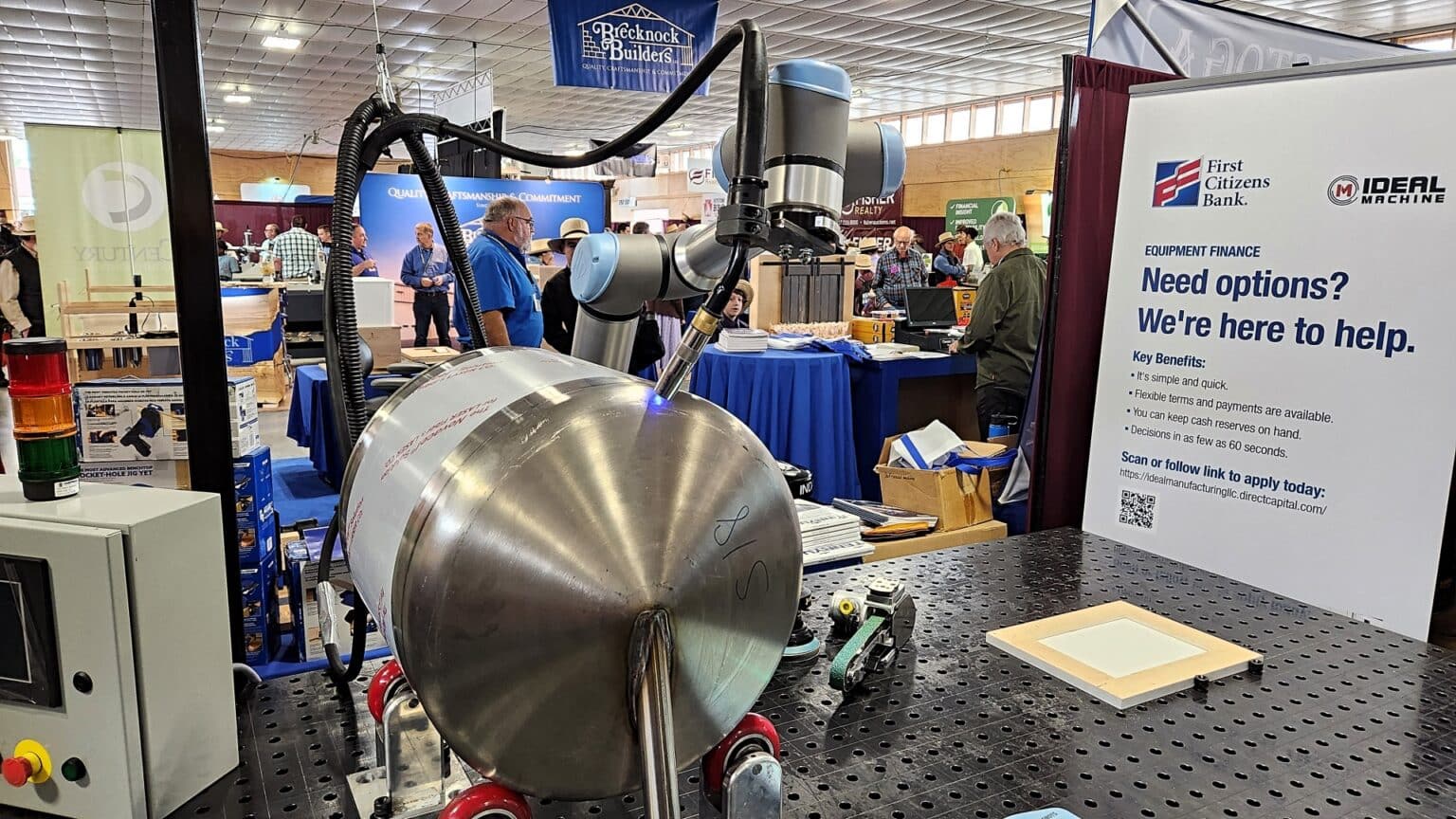 Collaborative Robots In Manufacturing | Cobot Automations